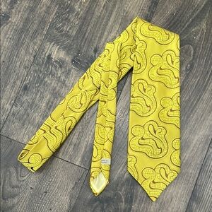 VINTAGE Moseta stunning yellow green tie Made In Israel
